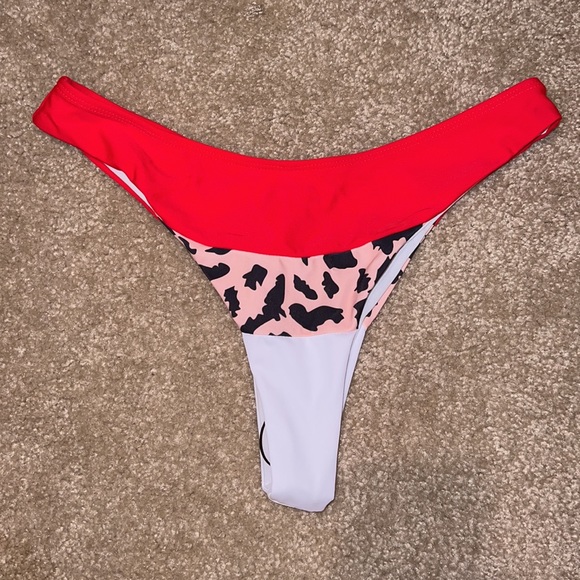 *Never worn* Shein bikini red pink leopard print color block - Picture 5 of 6